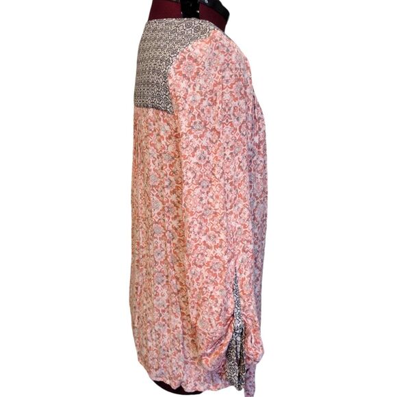 Democracy M Lightweight Floral Sheer Long Bishop Roll Tab Sleeve Tunic Blouse - Picture 2 of 9